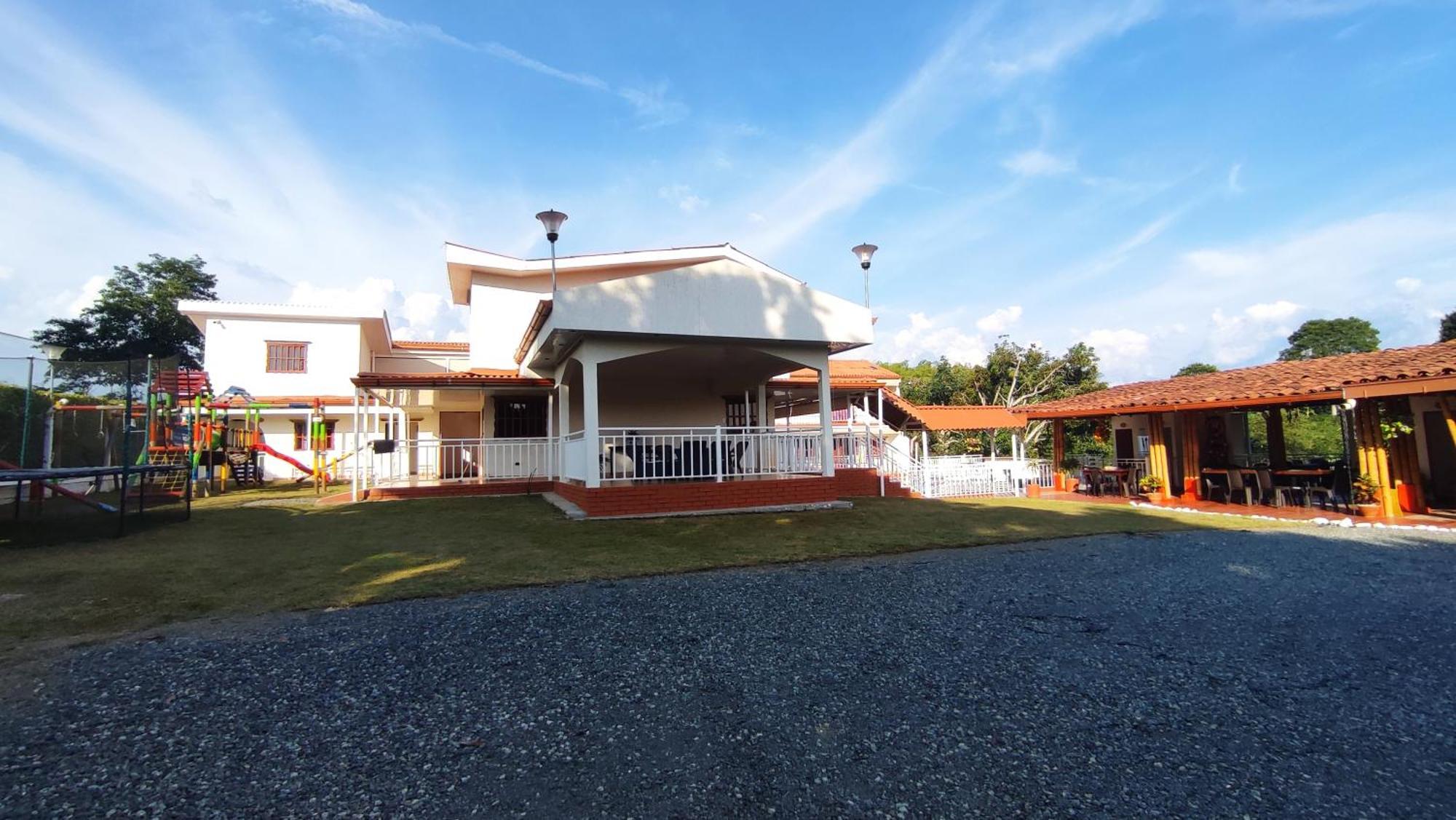 Finca Hotel La Linda كويمبايا المظهر الخارجي الصورة
